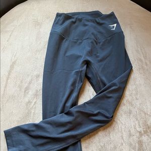 Gym shark leggings